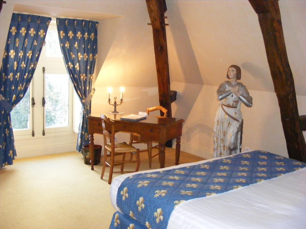 Domaine De Brou Hotel Noyant-de-Touraine Szoba fotó